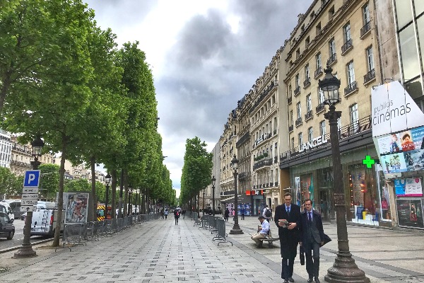 Champs-Elysees