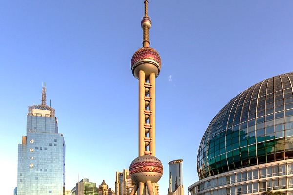 Oriental Pearl Tower (Dongfang Mingzhu)