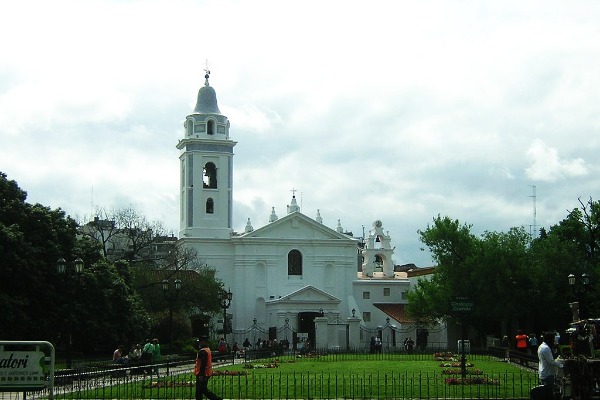 Basilica de Nuestra Senora Del Pilar