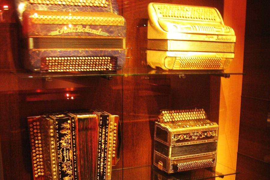 Musical Instruments Museum (MIM)