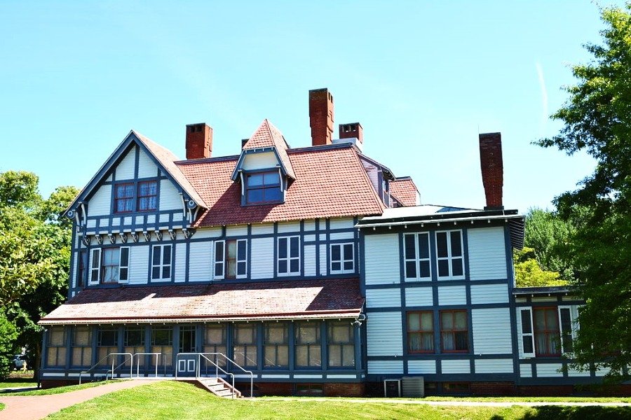 Emlen Physick Estate