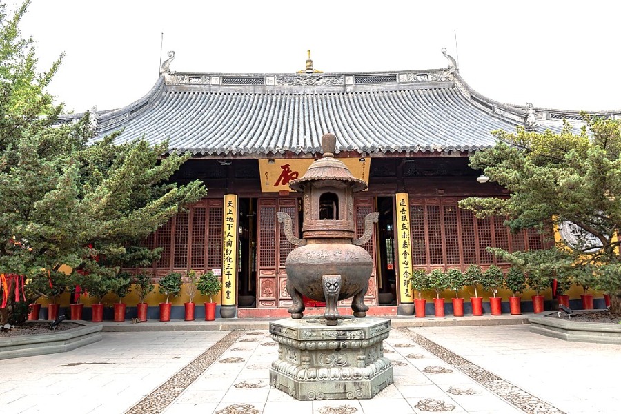 Longhua Temple